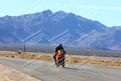 media/Jan-09-2022-SoCal Trackdays (Sun) [[2b1fec8404]]/Turn 8 (1045am)/